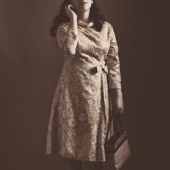 🌟Rare 60s Luxury Vintage Cocktail Dress Mint Green& Gold Brocade jacquard Dress - Picture 3 of 16